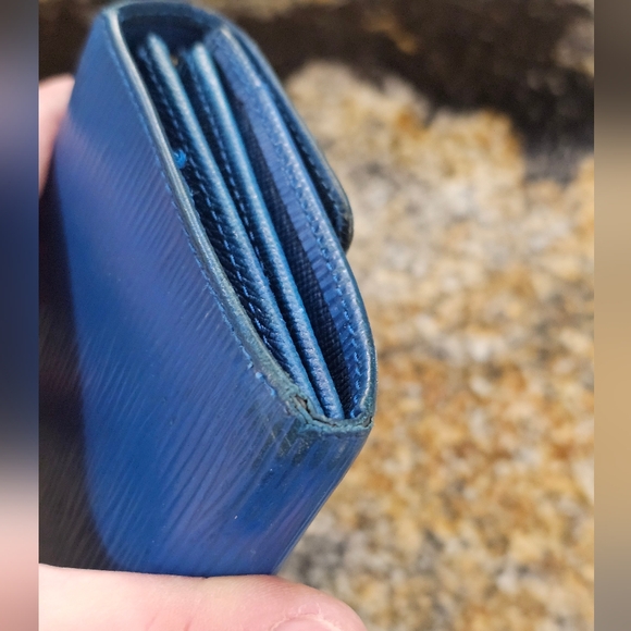 Louis Vuitton Blue Women's Bag - Picture 13 of 16